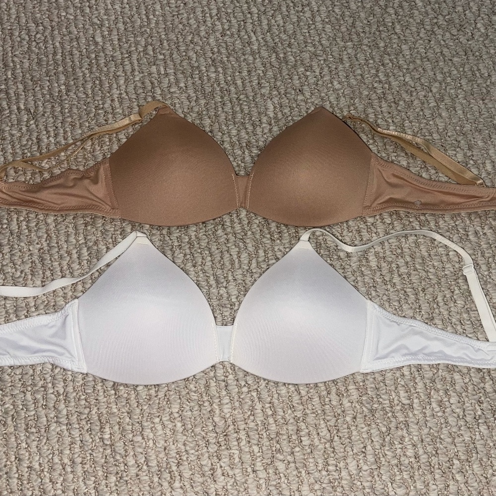 Hanes Wireless Bras 36/XL